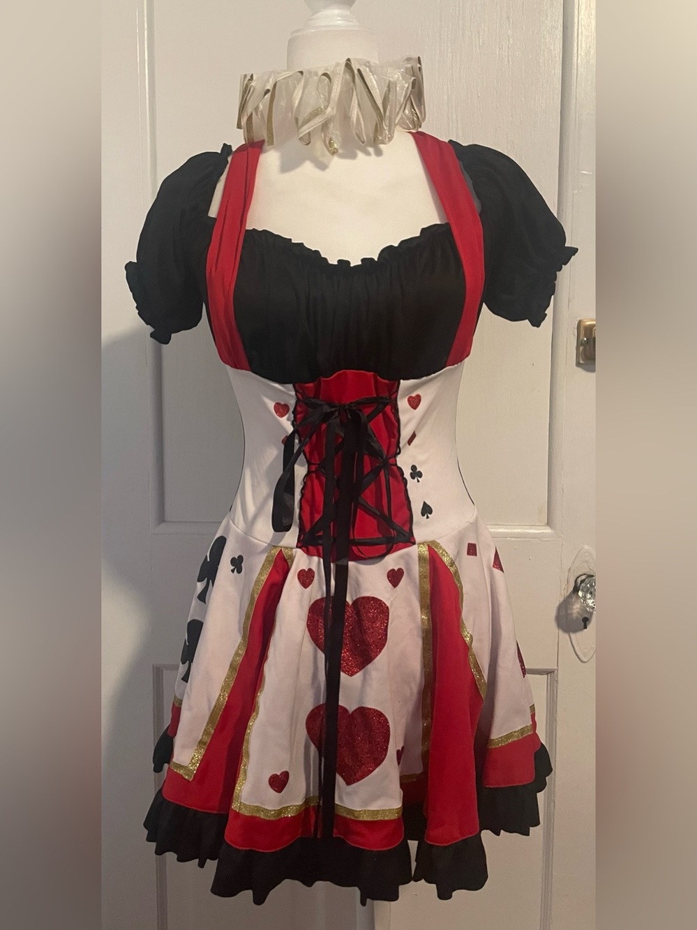 Leg Avenue Black and Red Queen of Hearts costume - Picture 2 of 5
